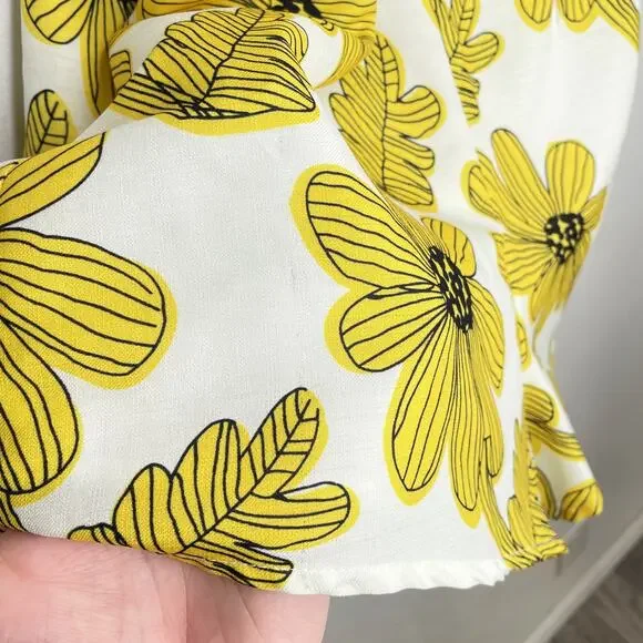 Nasty Gal Sleeveless Yellow Floral Daisy Print Ruffle Tie Front Romper Small - Picture 7 of 15